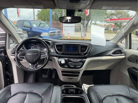 2020 Chrysler Pacifica Touring L