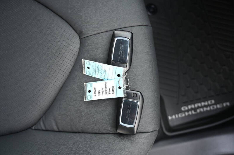 2025 Toyota Grand Highlander Hybrid