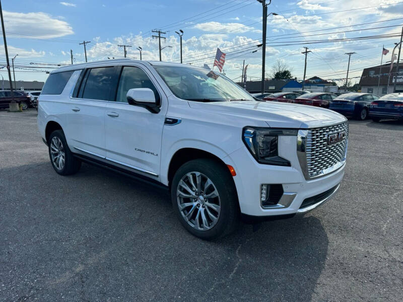 2021 GMC Yukon XL for sale at M-97 Auto Dealer in Roseville MI