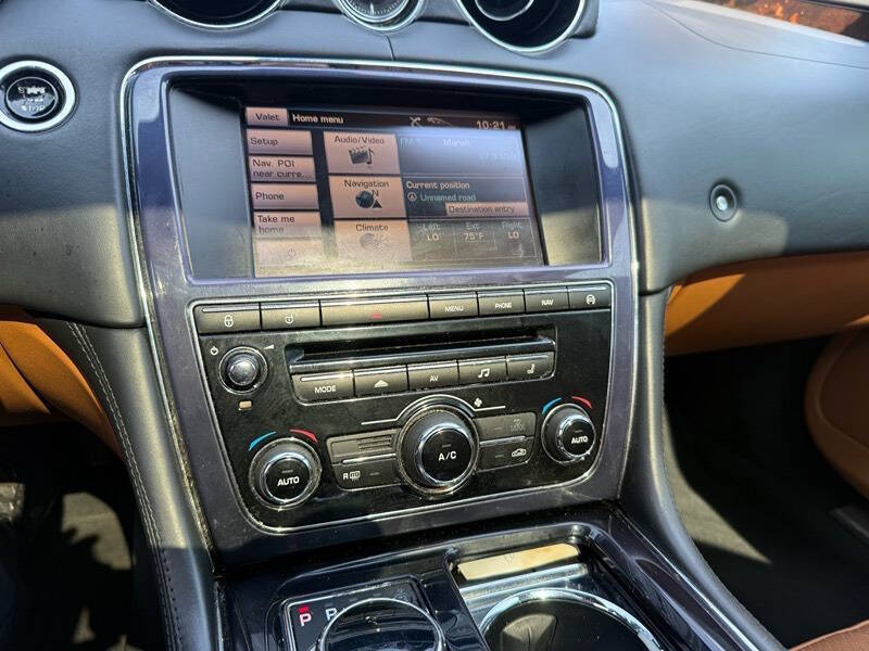2013 Jaguar XJ