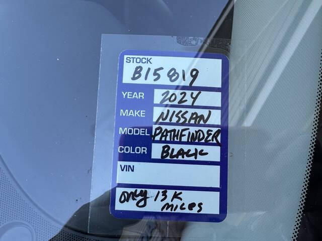 2024 Nissan Pathfinder S