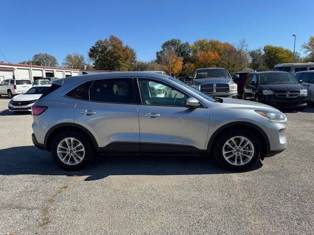 2021 Ford Escape Hybrid SE