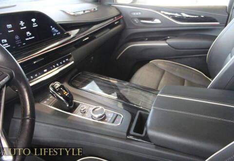 2023 Cadillac Escalade Sport