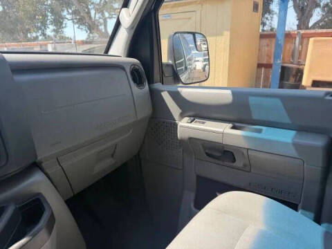 2013 Ford E-Series E-150