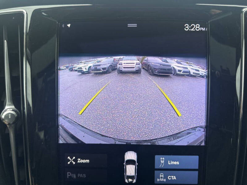 2021 Volvo S60 T5 Momentum