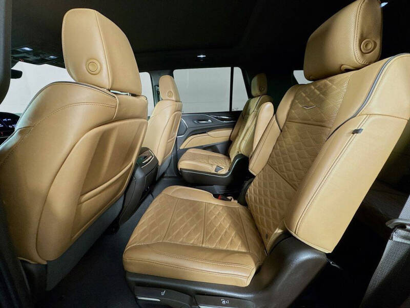 2022 Cadillac Escalade Sport