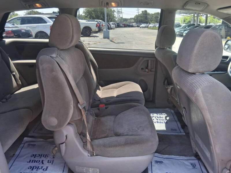 2006 Toyota Sienna CE 7 Passenger