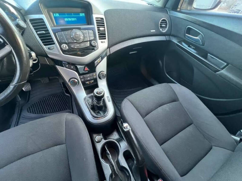 2014 Chevrolet Cruze 1LT Manual