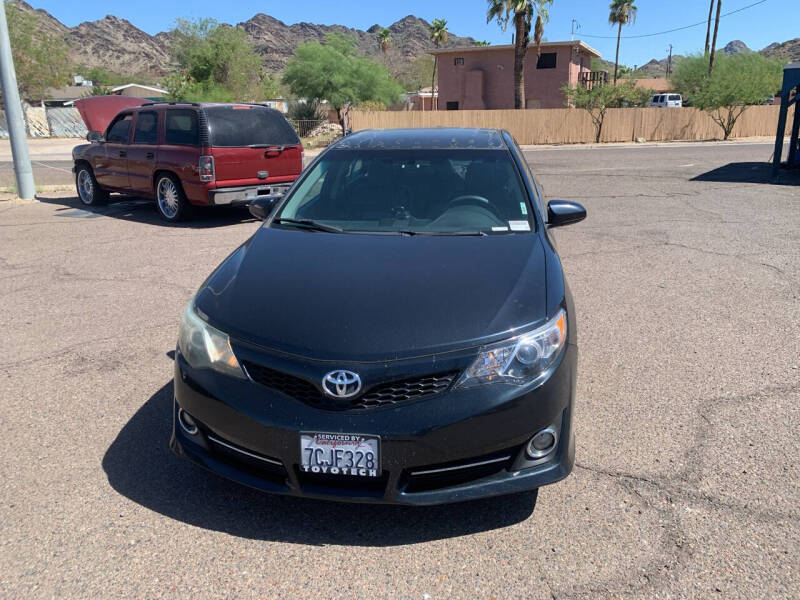 Image 3 of 2014 Toyota Camry SE