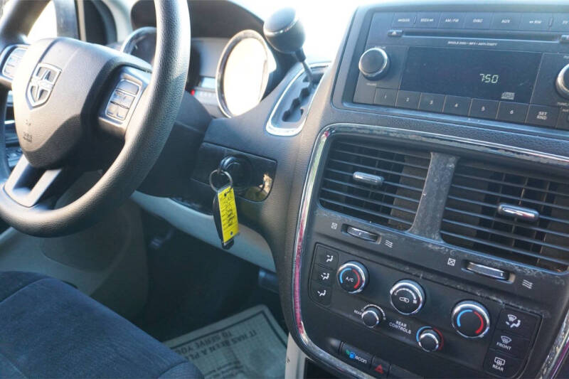 2013 Dodge Grand Caravan SE