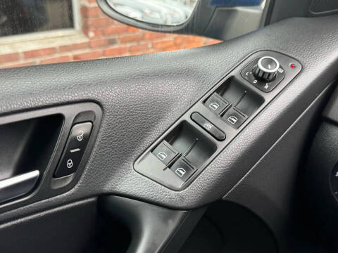 2010 Volkswagen Tiguan Wolfsburg Edition 4Motion