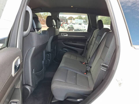 2018 Jeep Grand Cherokee Laredo E