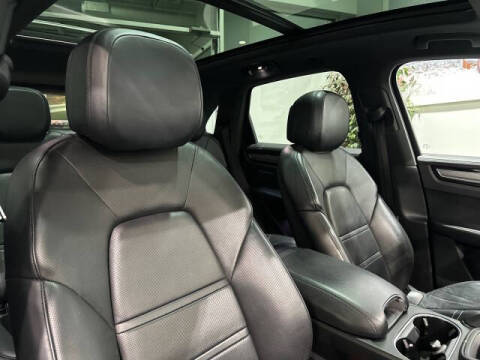 2019 Porsche Cayenne S