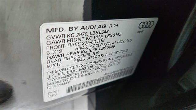 2025 Audi Q6 e-tron quattro Premium Plus