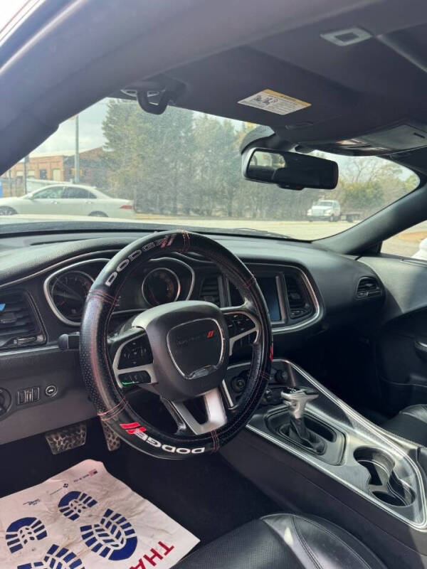 2018 Dodge Challenger SXT Plus