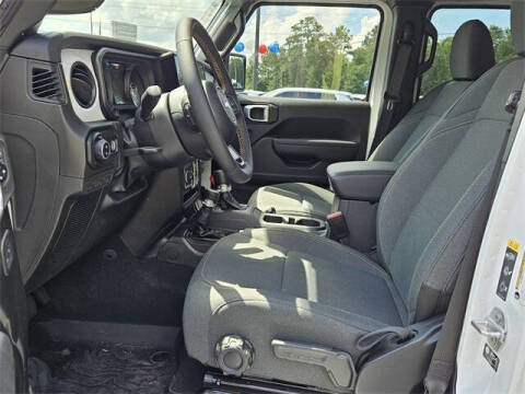 2024 Jeep Gladiator Sport