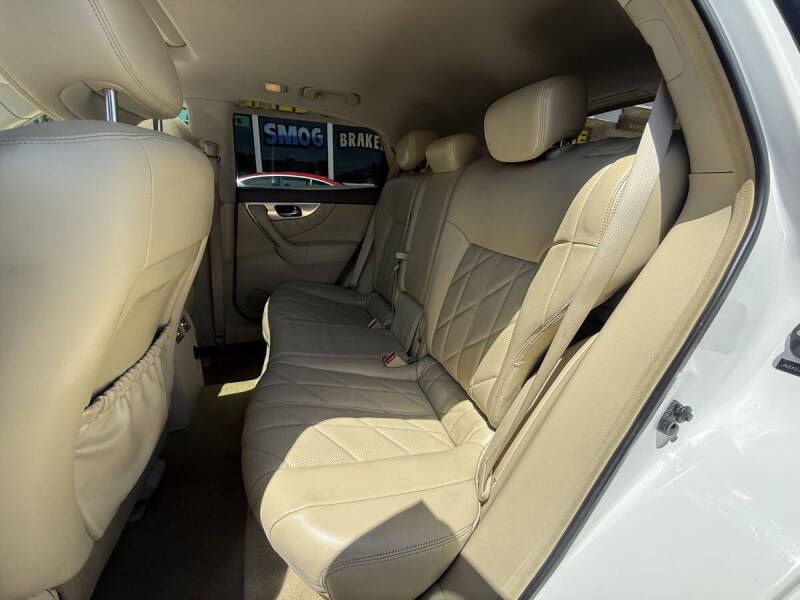 2010 Infiniti FX35