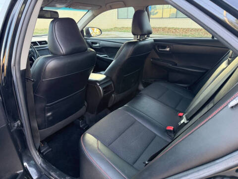 2017 Toyota Camry SE