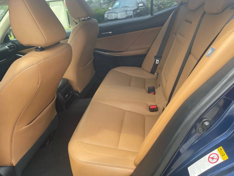 2015 Lexus IS 250