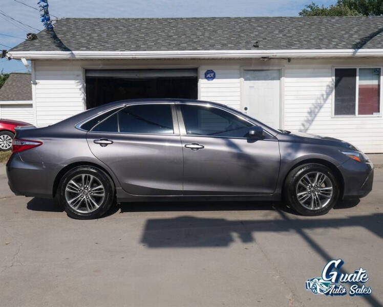 2017 Toyota Camry SE