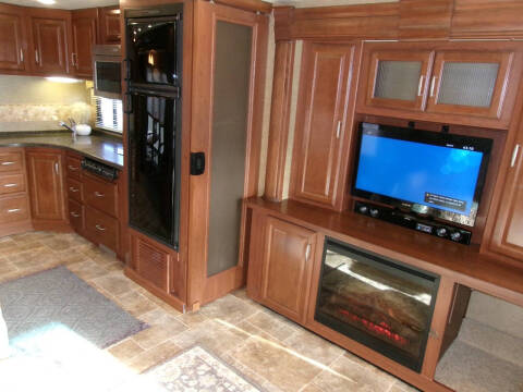 2013 Thor Motor Coach Challenger 37kt