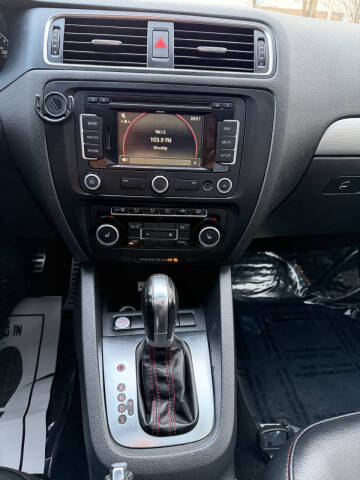 2012 Volkswagen Jetta GLI Autobahn