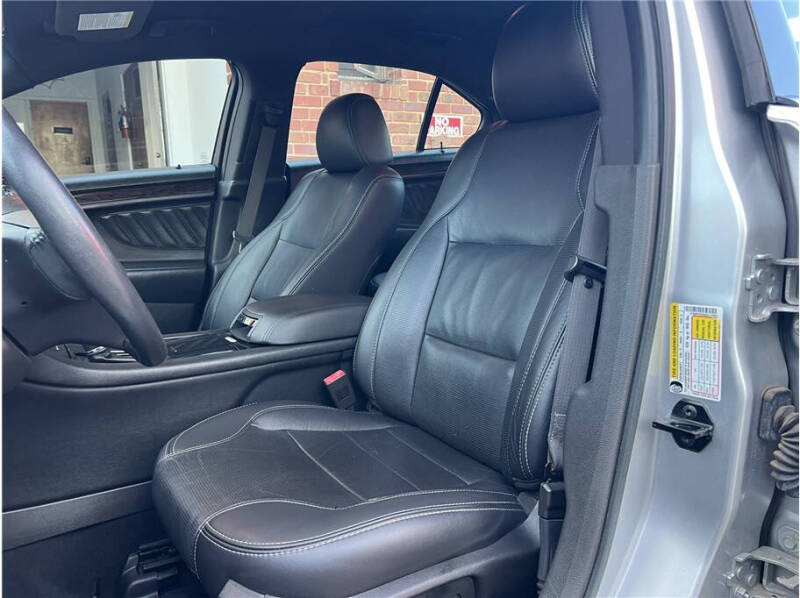 2019 Ford Taurus Limited