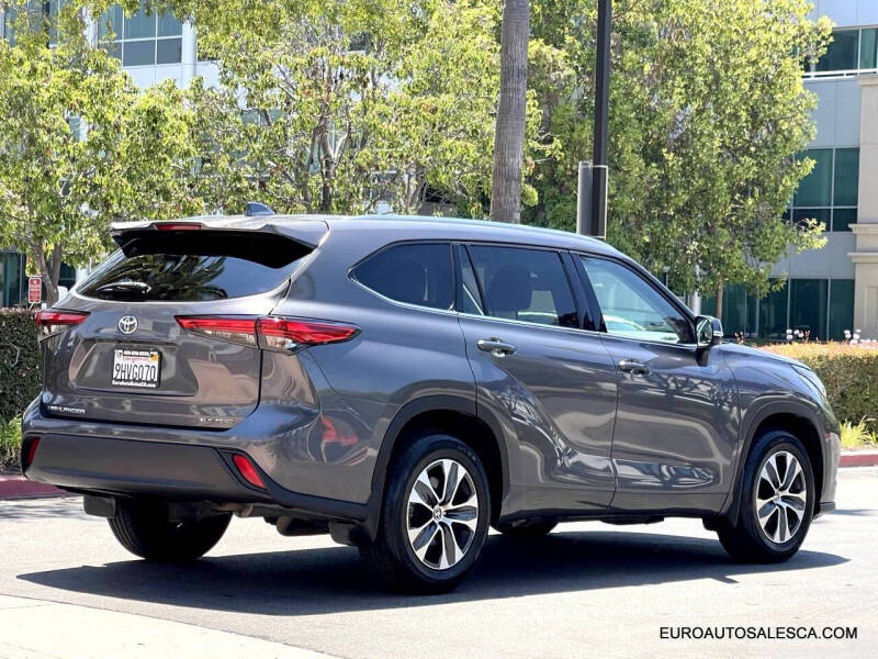 2021 Toyota Highlander XLE