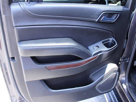 2017 GMC Yukon XL SLE