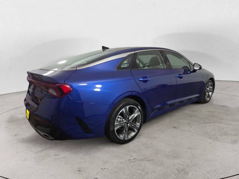 2023 Kia K5 EX