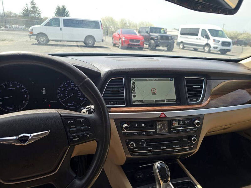 2017 Genesis G80