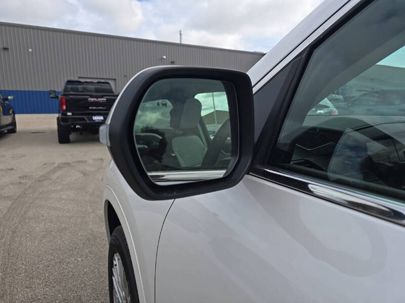 2024 GMC Acadia Denali