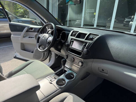 2013 Toyota Highlander Plus