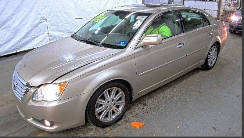 2008 Toyota Avalon Limited's photo