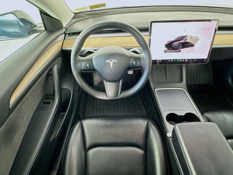 2023 Tesla Model 3 Performance