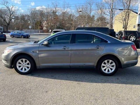 2011 Ford Taurus SE