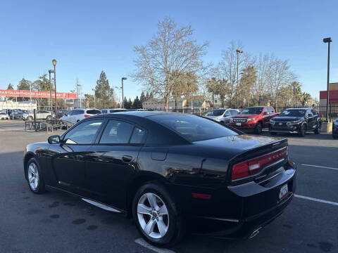 2014 Dodge Charger SE