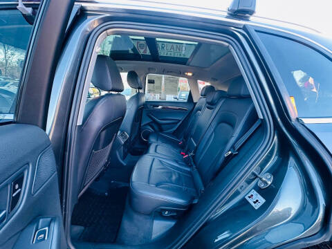 2017 Audi Q5 2.0T quattro Premium Plus