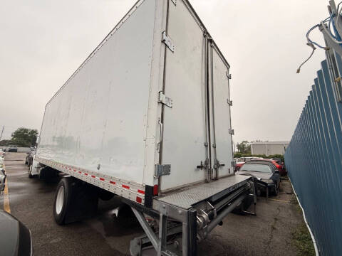 2022 Freightliner M2 106