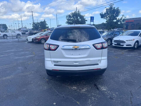 2017 Chevrolet Traverse LT