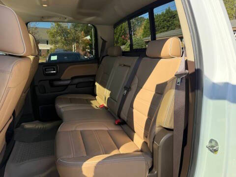 2017 GMC Sierra 2500HD Denali