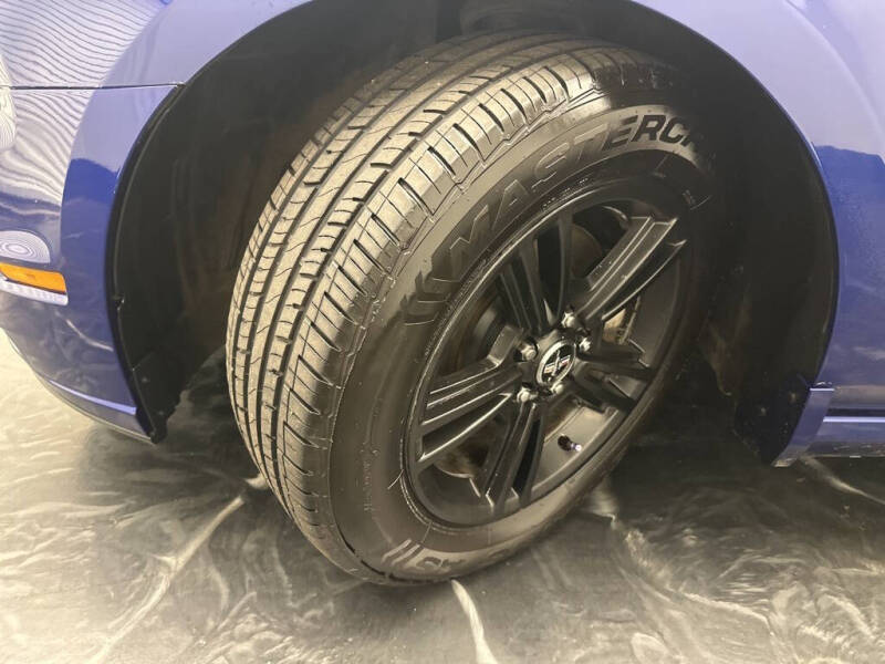 2013 Ford Mustang V6 Premium