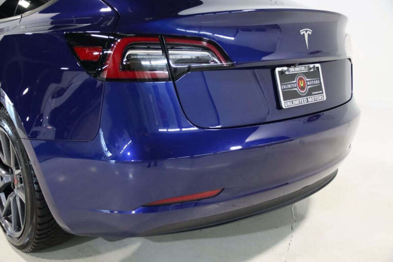 2021 Tesla Model 3 Standard Range Plus