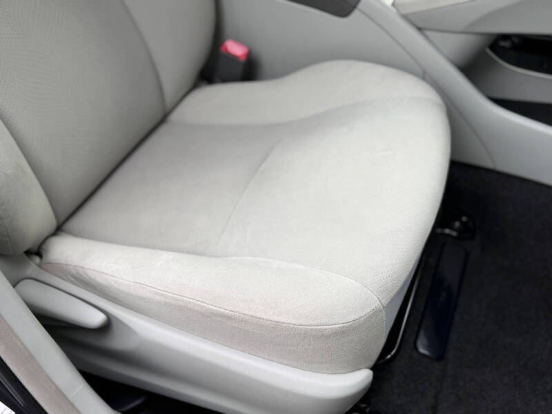 2012 Toyota Prius Two