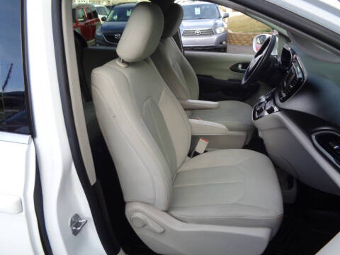 2017 Chrysler Pacifica LX