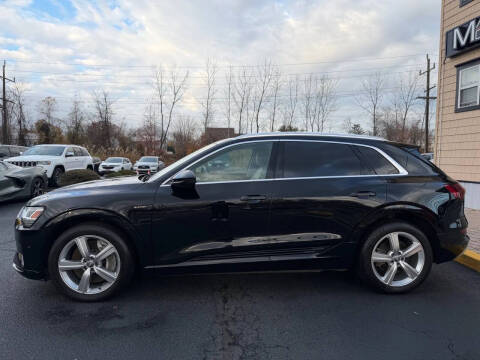 2019 Audi e-tron quattro Prestige