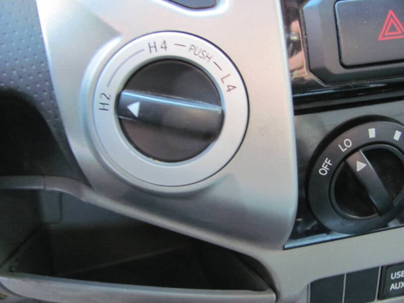 2012 Toyota Tacoma Base photo 16