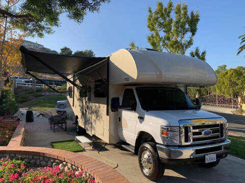 2019 Thor Industries OUTLAW 29J