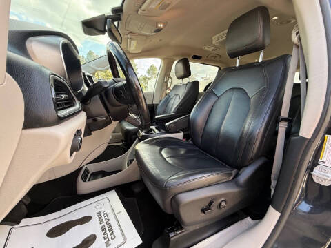 2020 Chrysler Pacifica Touring L