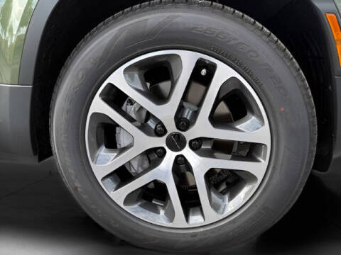 2026 Land Rover Defender 110 P300 S